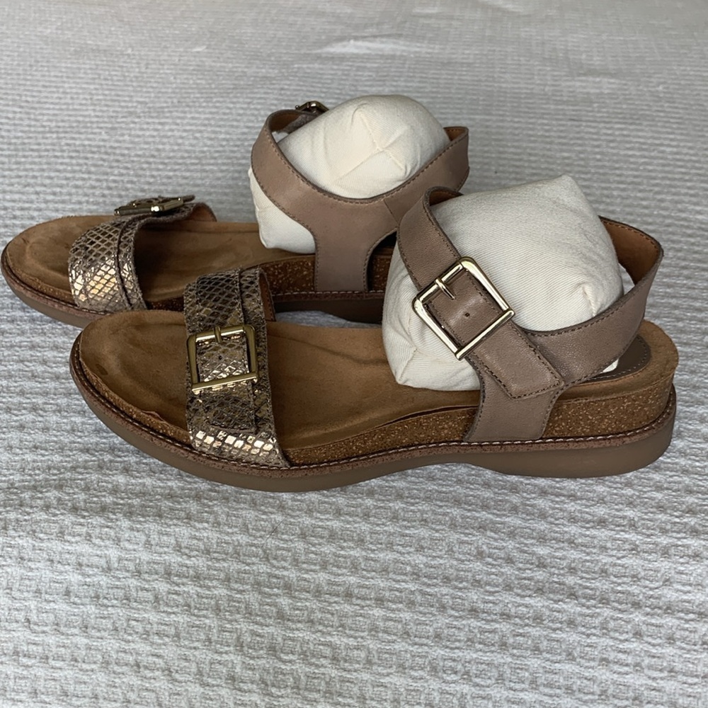 Sofft taupe and metallic snakeskin leather sandals size 7 - Picture 3 of 10
